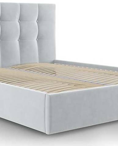 Světle šedá čalouněná dvoulůžková postel s úložným prostorem s roštem 140x200 cm Nerin – Mazzini Beds
